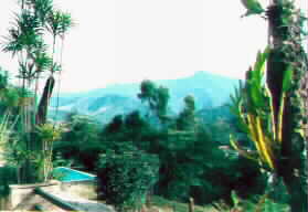 Vista das montanhas do
terrao do hotel